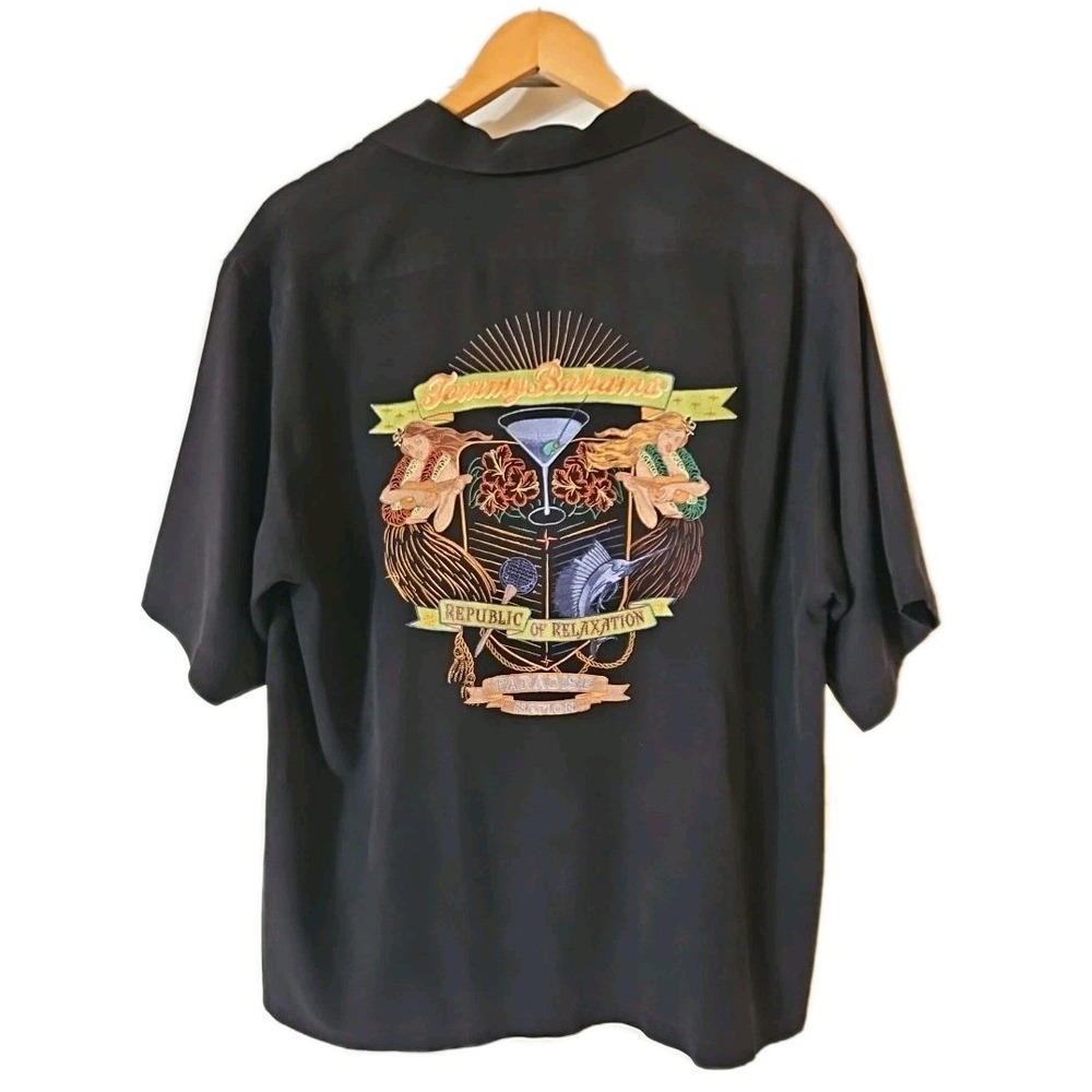 Tommy Bahama Embroidered Paradise Nation Republic of Relaxation Shirt Medium EUC
